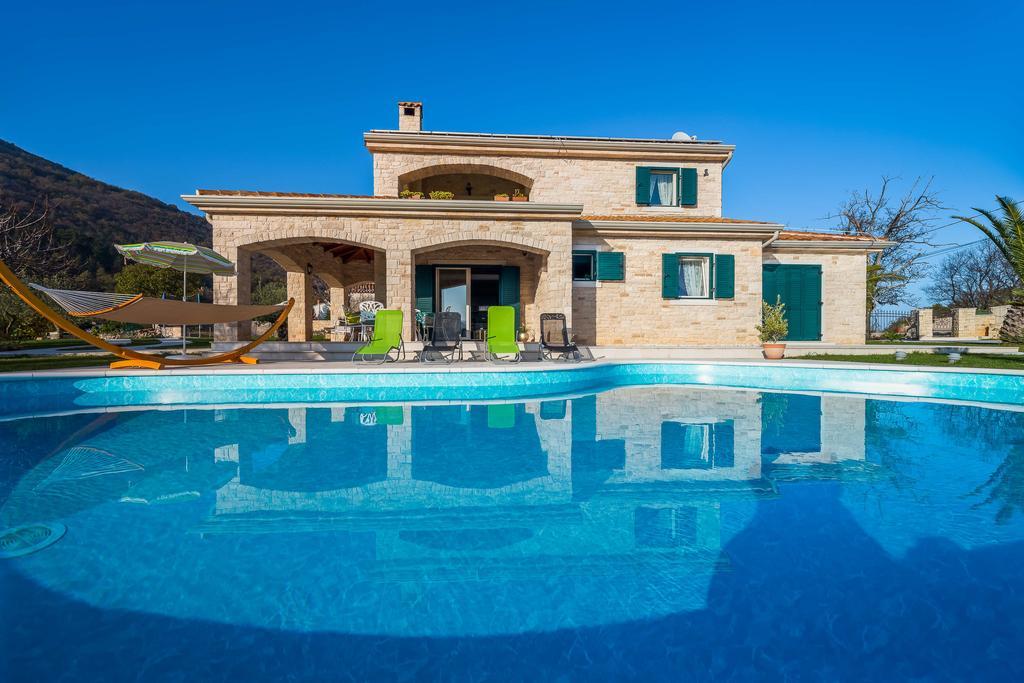 Villa Stonegate Estate - Bonus, Dvije Vile Jedna Cijena! Opatija Eksteriør bilde
