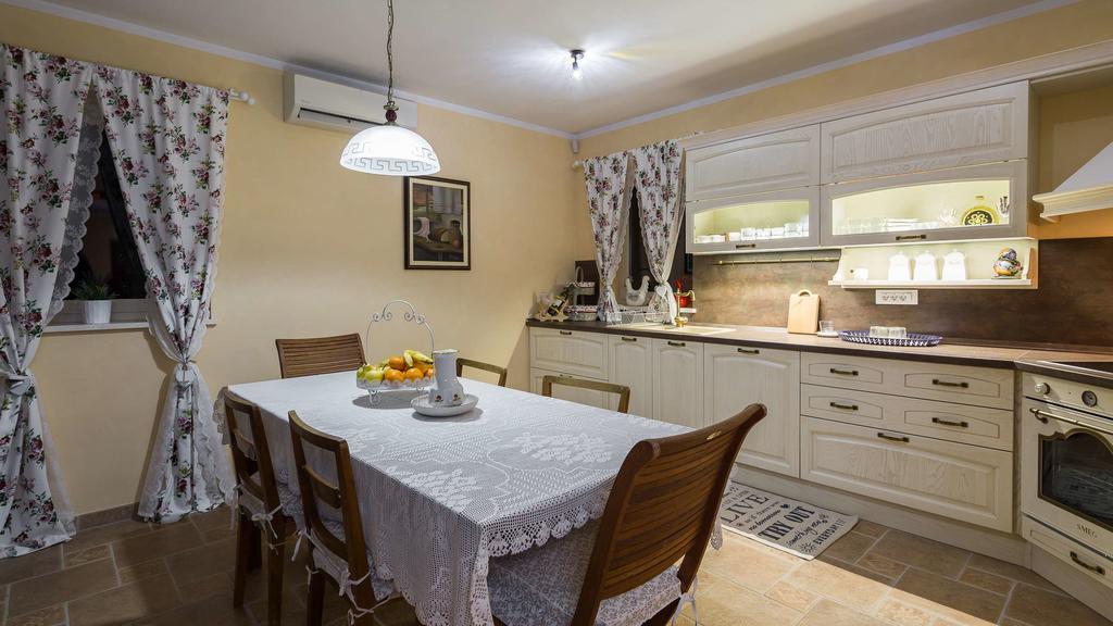 Villa Stonegate Estate - Bonus, Dvije Vile Jedna Cijena! Opatija Eksteriør bilde