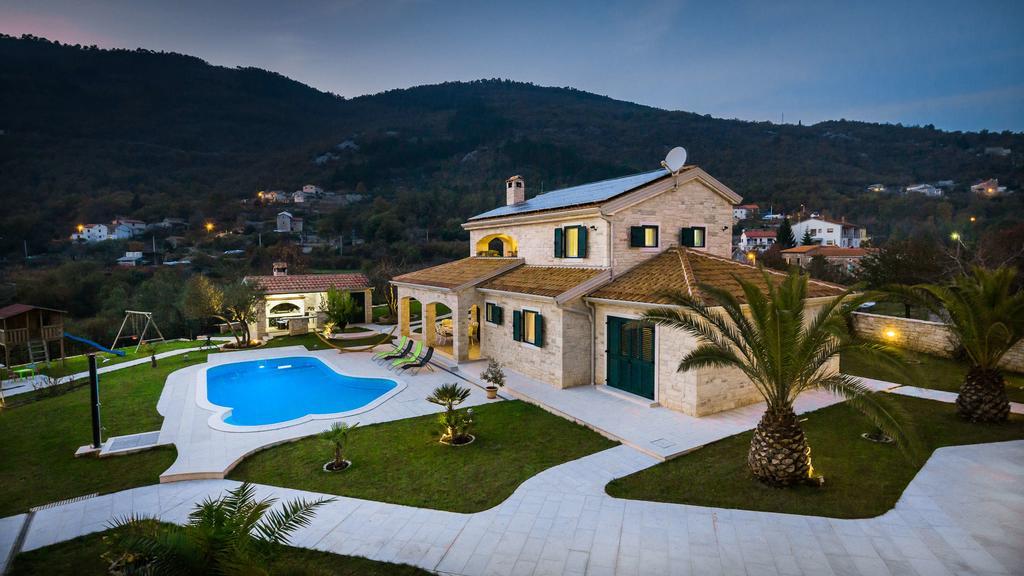 Villa Stonegate Estate - Bonus, Dvije Vile Jedna Cijena! Opatija Eksteriør bilde