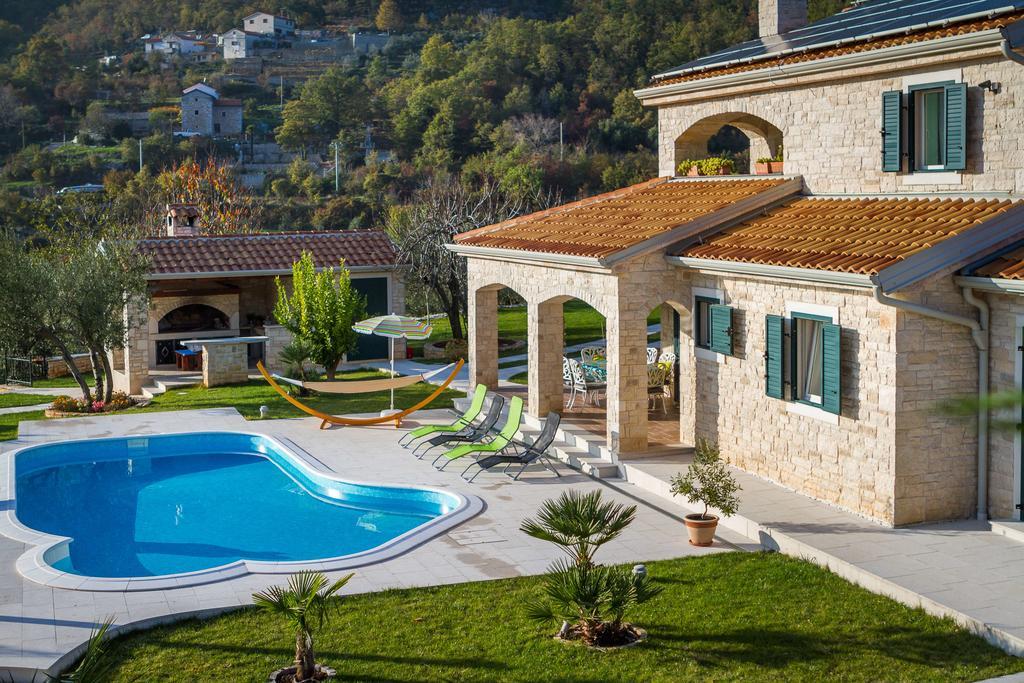 Villa Stonegate Estate - Bonus, Dvije Vile Jedna Cijena! Opatija Eksteriør bilde