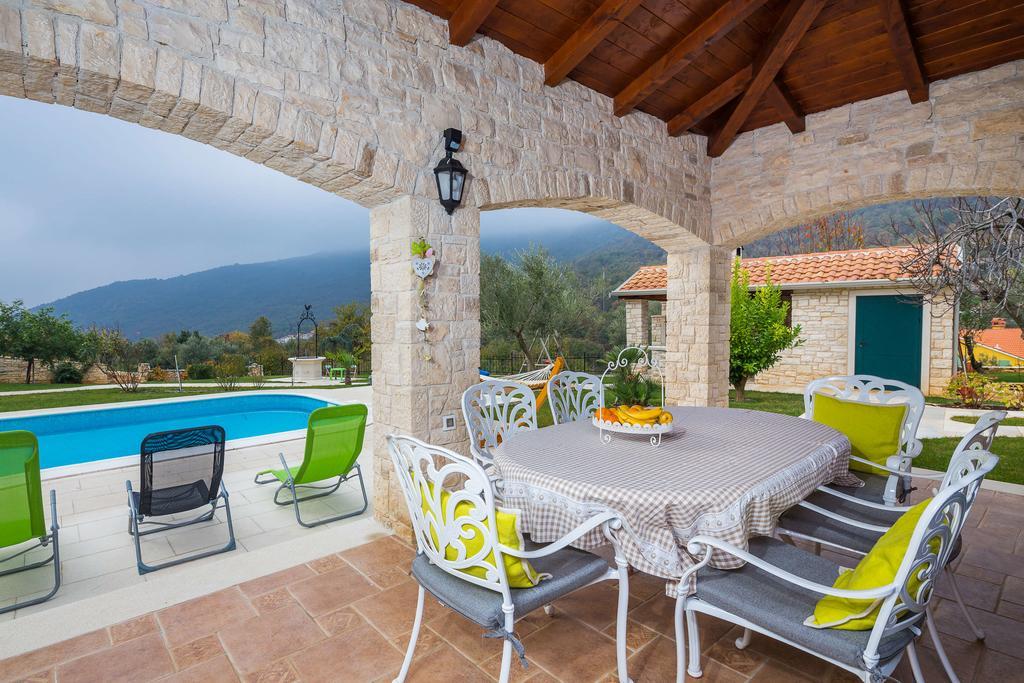 Villa Stonegate Estate - Bonus, Dvije Vile Jedna Cijena! Opatija Eksteriør bilde